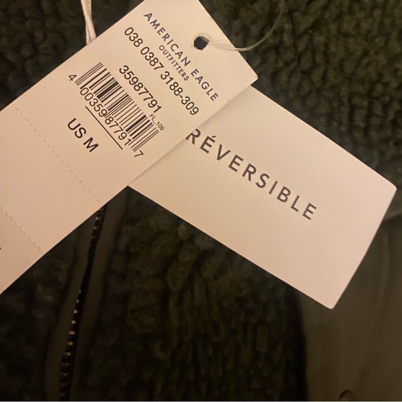 american eagle reversible puffer jacket - Picture 2 of 8